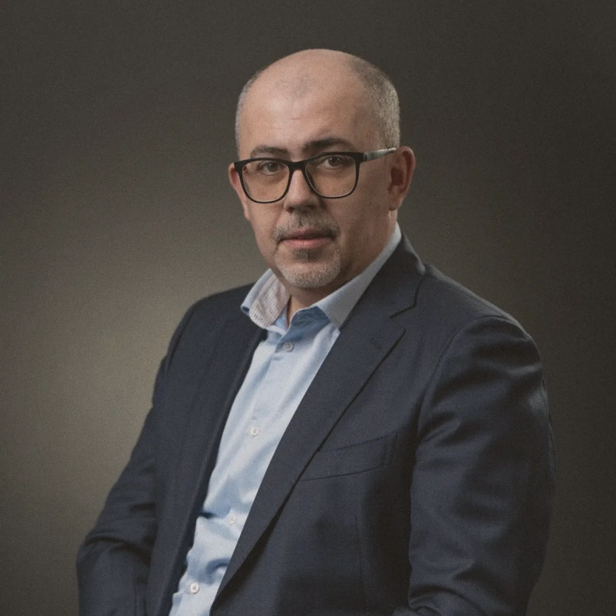 Portretul avocatului Cătălin Chituc